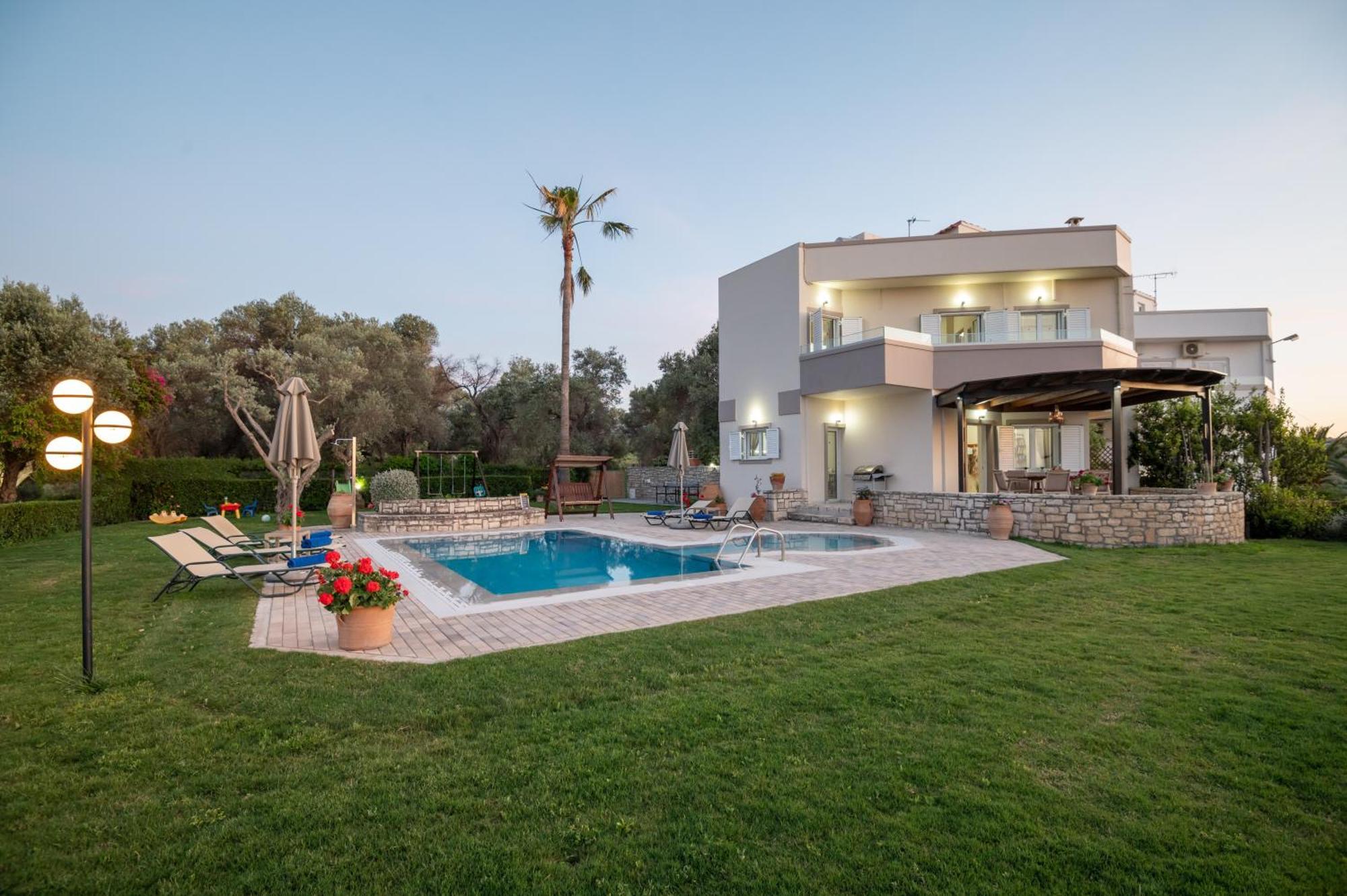 Villa Elisabeth Perama  Exterior photo